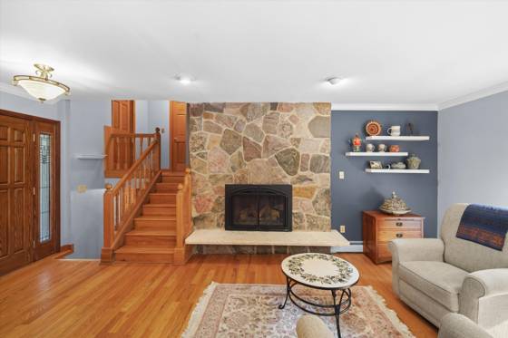 1510 York Terrace, Saline, MI 48176 photo 2