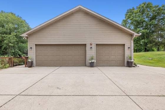 10862 Silver Lake Road, South Lyon, MI 48178 photo 5