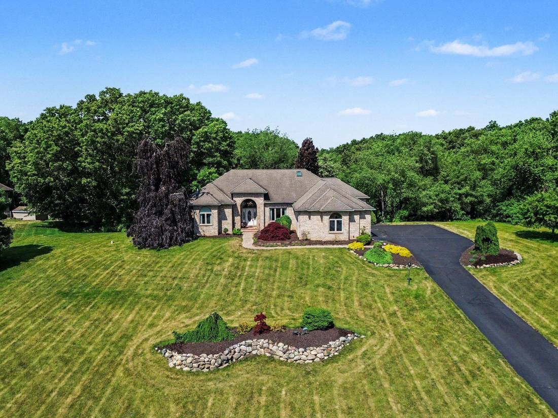 888 Ridge Road, Chelsea, MI 48118