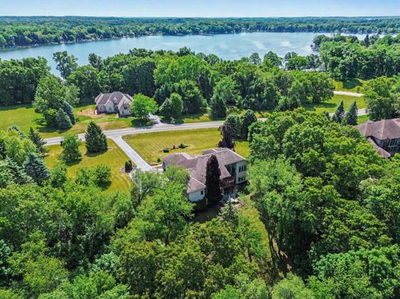 888 Ridge Road, Chelsea, MI 48118 photo 2