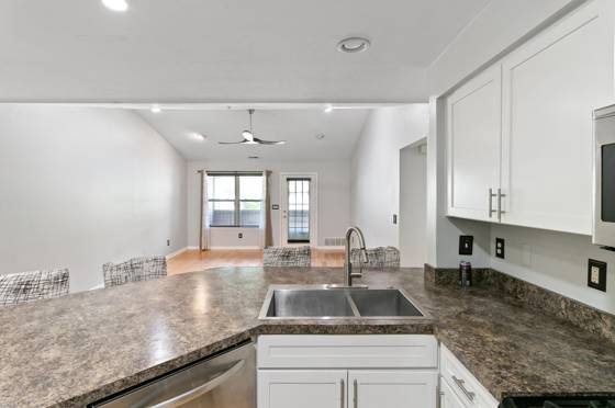 1407 Millbrook Trail, Ann Arbor, MI 48108 photo 5