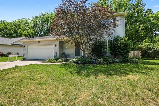2250 Eads Place, Howell, MI 48843 photo 3