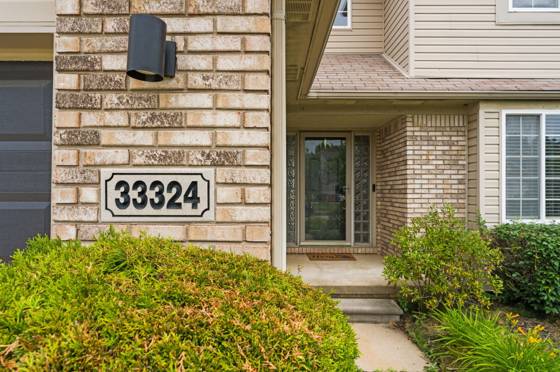 33324 Sand Piper Drive, Romulus, MI 48174 photo 2