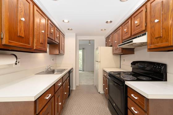 669 Oakbrook W, Rochester Hills, MI 48307 photo 5