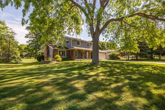 1121 Hollyhock Drive, Grand Blanc, MI 48439 photo 3