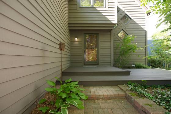 555 Glendale Circle, Ann Arbor, MI 48103 photo 2