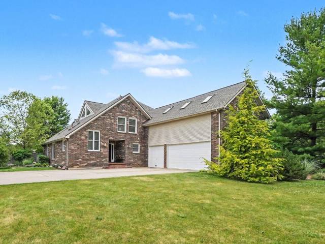 8698 Warner Road, Saline, MI