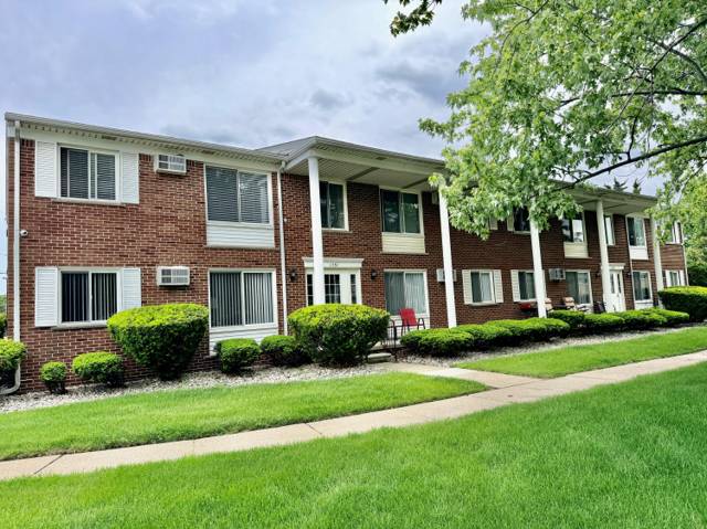 1705 Charlton Road, Trenton, MI