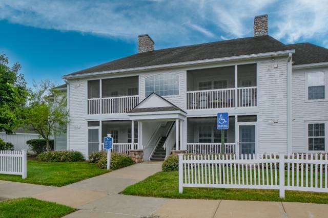 2768 S Knightsbridge Circle, Ann Arbor, MI