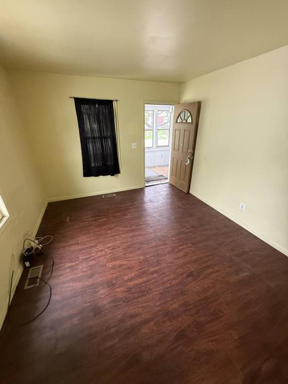 68 W Maxlow Avenue, Hazel Park, MI 48030 photo 4