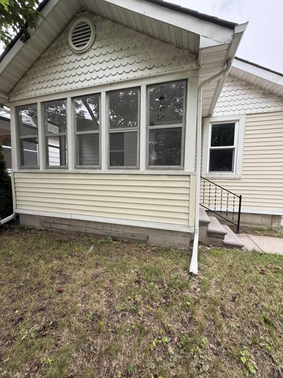 68 W Maxlow Avenue, Hazel Park, MI 48030 photo 2