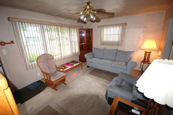 1620 E Meyers Avenue, Hazel Park, MI 48030 photo 2