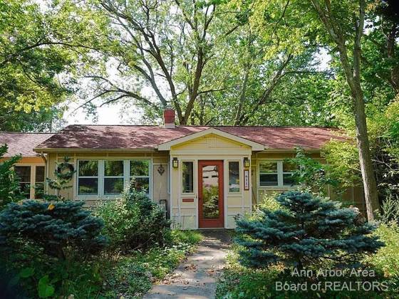 611 Robin Road, Ann Arbor, MI 48103 photo 2