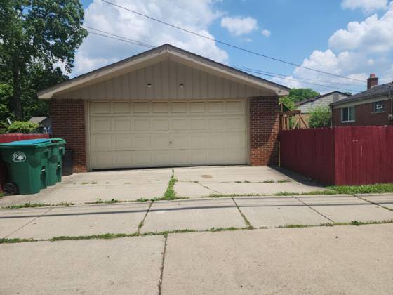 29868 Brown Court, Garden City, MI 48135 photo 2