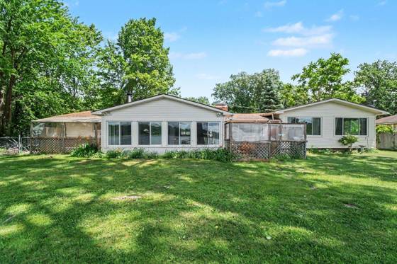 5131 Elizabeth Lake Road, Waterford, MI 48327 photo 2