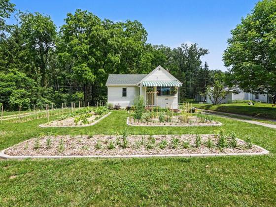 685 S Wagner Road, Ann Arbor, MI 48103 photo 3