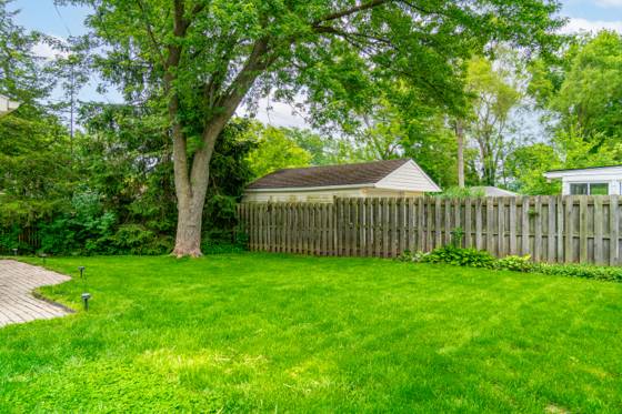 24024 Colchester Drive, Farmington, MI 48336 photo 5