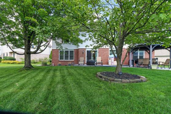 18175 Queensbury Drive, Livonia, MI 48152 photo 4