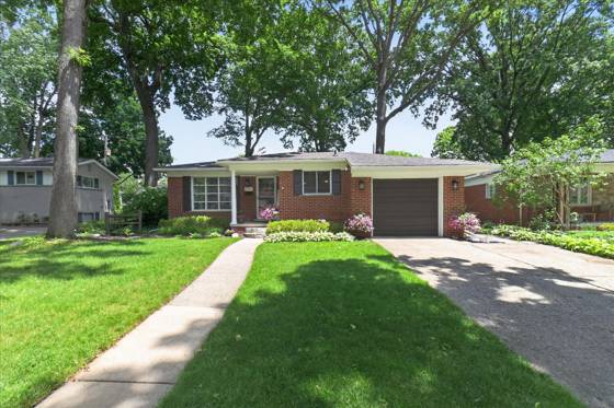 781 Beech Court, Plymouth, MI 48170 photo 2