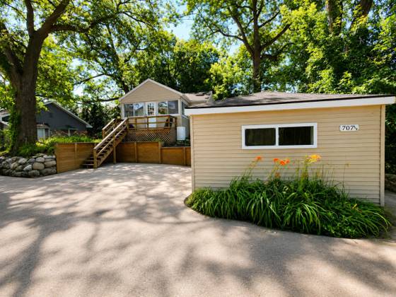 707 Buena Vista Avenue, Lake Orion, MI 48362 photo 2