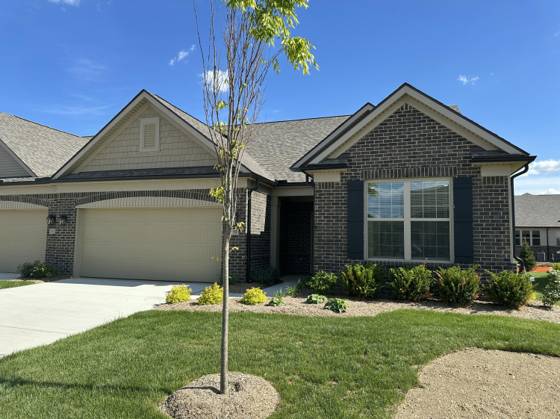 719 W Spaniel Drive, Ann Arbor, MI 48108 photo 2