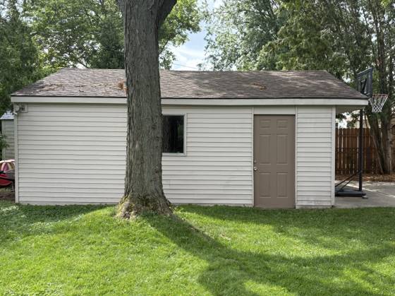 1577 S Dowling Street, Westland, MI 48186 photo 5