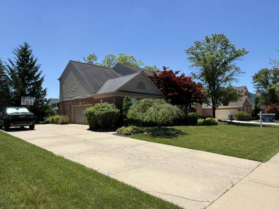 48871 Manhattan Circle, Canton, MI 48188 photo 2