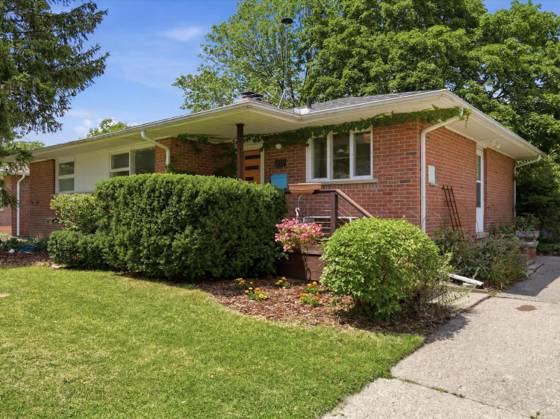 1712 Sanford Place, Ann Arbor, MI 48103 photo 2