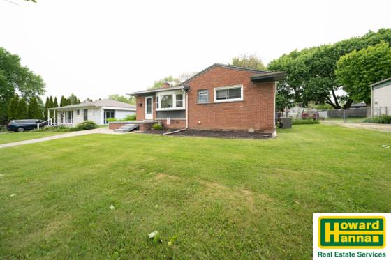 655 Knight Street, Milford, MI 48381 photo 2