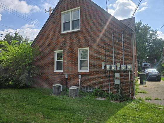 933 Maplegrove Avenue, Royal Oak, MI 48067 photo 2