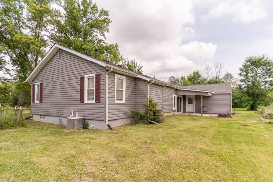 6637 Hitchingham Road, Ypsilanti, MI 48197 photo 2