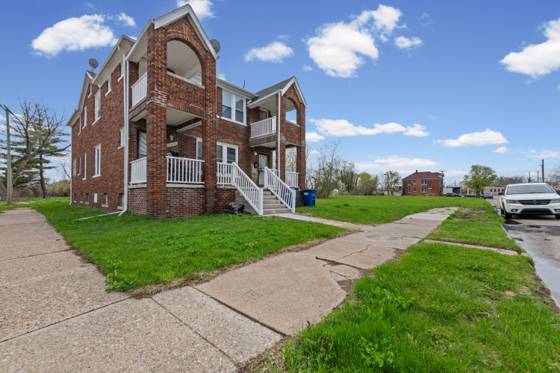 13496 Hazelridge Street, Detroit, MI 48205 photo 2
