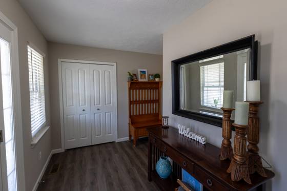 415 Edgewood Pass, Fenton, MI 48430 photo 3