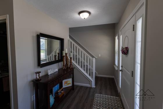 415 Edgewood Pass, Fenton, MI 48430 photo 2
