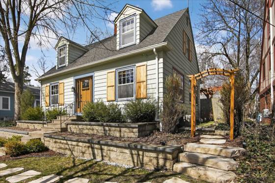 1732 Jackson Avenue, Ann Arbor, MI 48103 photo 2