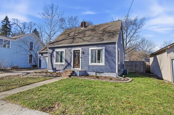608 Park Street, Fenton, MI 48430 photo 2