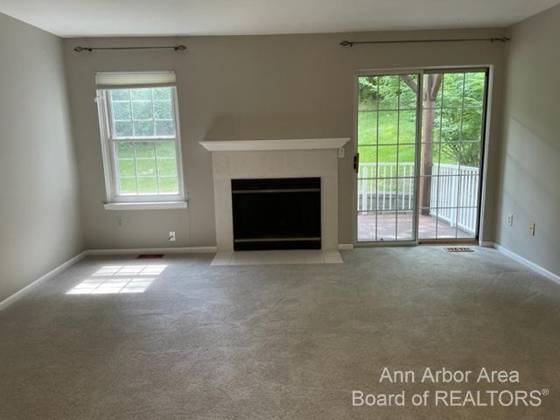 4299 Pine Ridge Court, Ann Arbor, MI 48105 photo 5