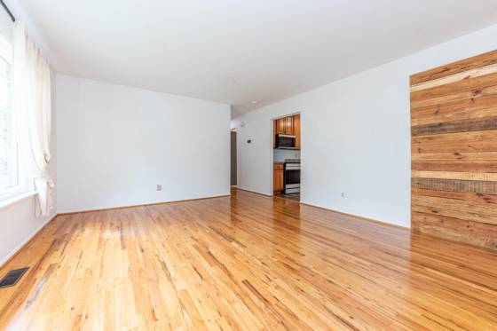 640 Dellwood Drive, Ann Arbor, MI 48103 photo 5