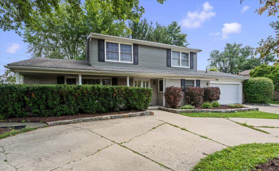 25964 Kilreigh Drive, Farmington, MI 48336 photo 3