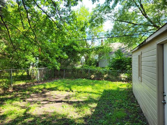 20237 Kingsville Street, Harper Woods, MI 48225 photo 3