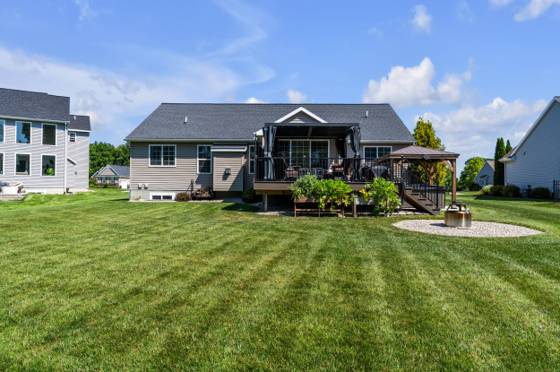 10359 Cobb Hollow Farm, Saline, MI 48176 photo 2