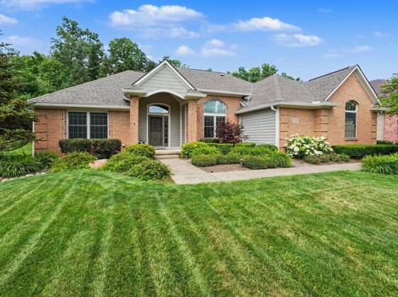 2258 Woodview Lane, Ann Arbor, MI 48108 photo 2