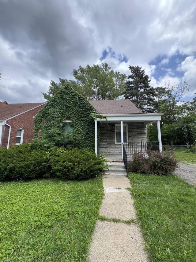 8272 Roselawn Street, Detroit, MI