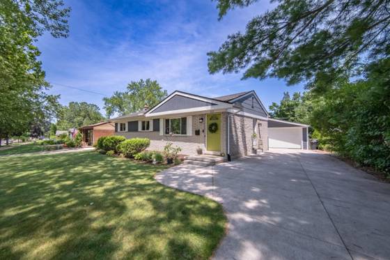 153 Nichols Drive, Saline, MI 48176 photo 2