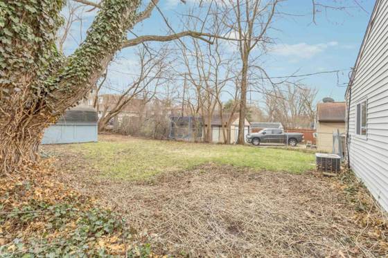 946 Fairview Avenue, Pontiac, MI 48340 photo 2