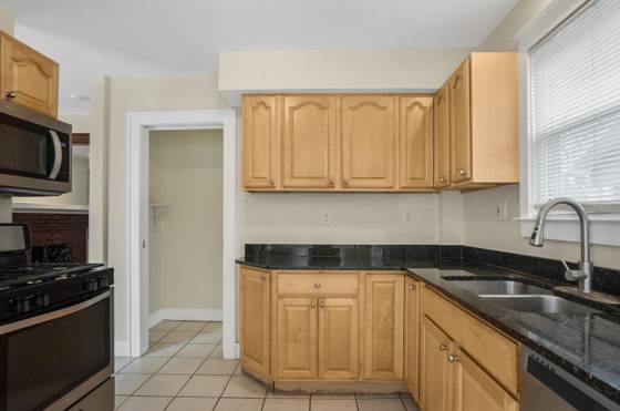 423 S Maple Avenue, Royal Oak, MI 48067 photo 3