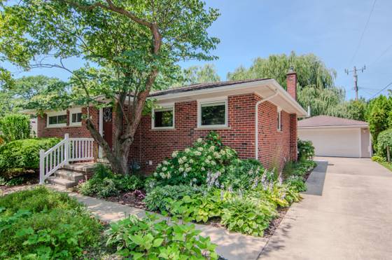 1712 Barrington Place, Ann Arbor, MI 48103 photo 3