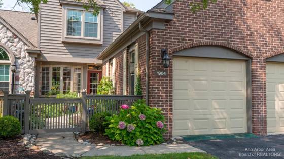 1964 Boulder Drive, Ann Arbor, MI 48104 photo 2