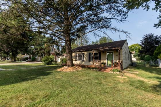 18951 Sunset Street, Livonia, MI 48152 photo 3