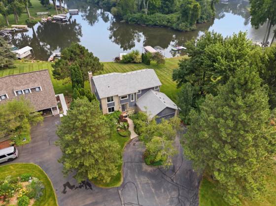 3926 Lakes Edge Drive, Commerce Twp, MI 48382 photo 4